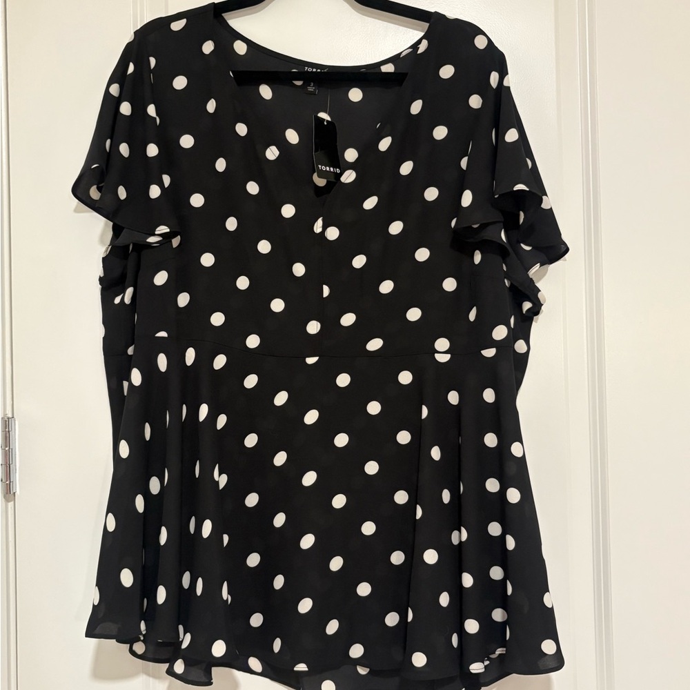 Torrid Black and White Flutter Sleeve Blouse